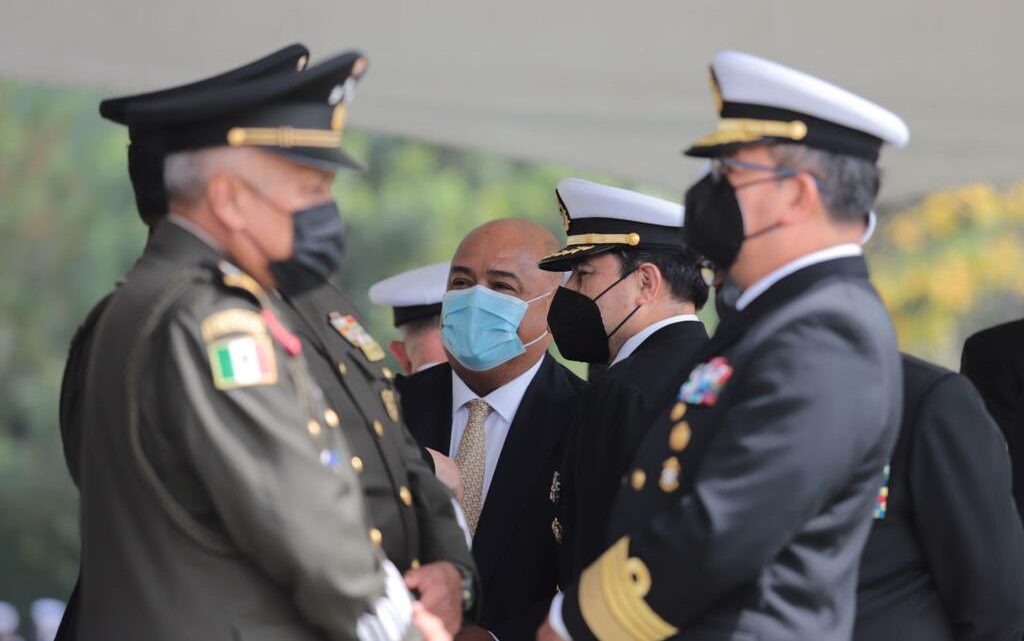 Reconocen a piloto de helicóptero siniestrado