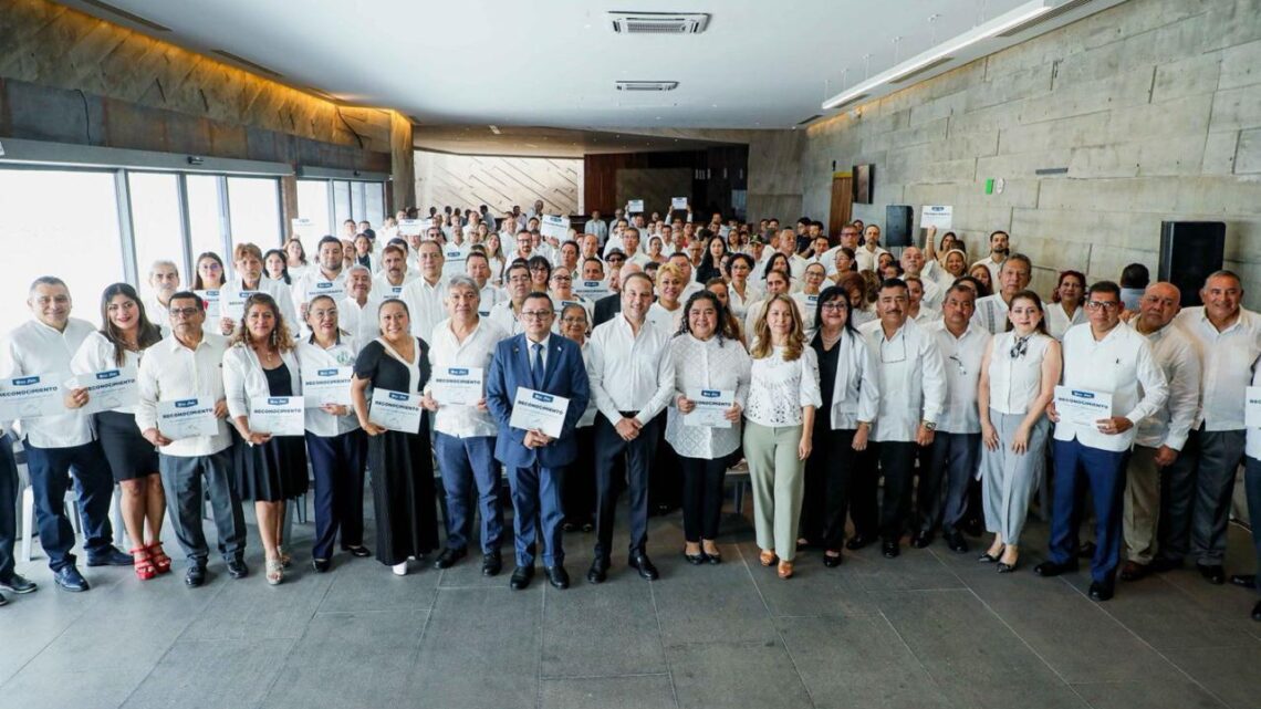 Unánue reconoce labor del gremio jurídico