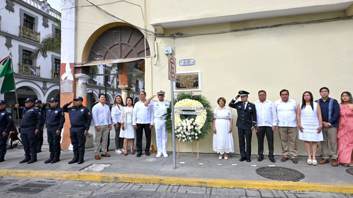Incremento histórico de salario a policías municipales de Veracruz