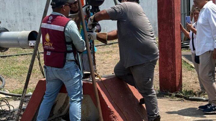 Bomba de agua a Colinas de Santa Fe