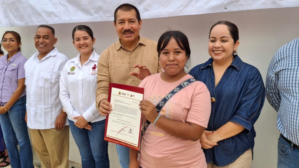Álamo se suma al combate del analfabetismo